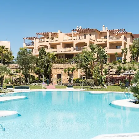 Apartment Deluxe 2-bedroom With Breathtaking Views Estepona