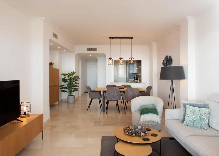 Deluxe 2-bedroom With Breathtaking Views *