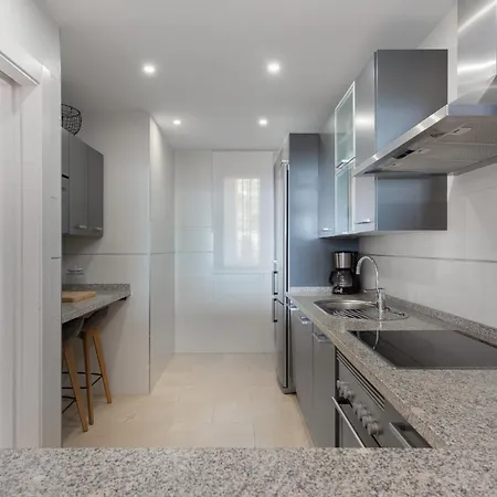 Daire Deluxe 2-bedroom With Breathtaking Views *
