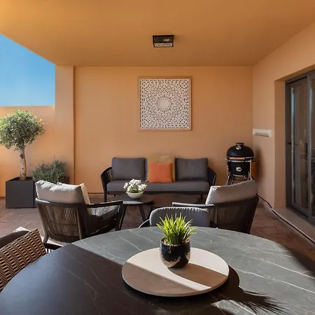 Апартаменты Deluxe 2-bedroom With Breathtaking Views *