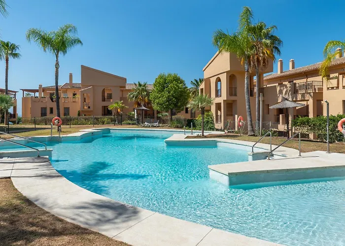 Deluxe 2-bedroom With Breathtaking Views Appartement Estepona